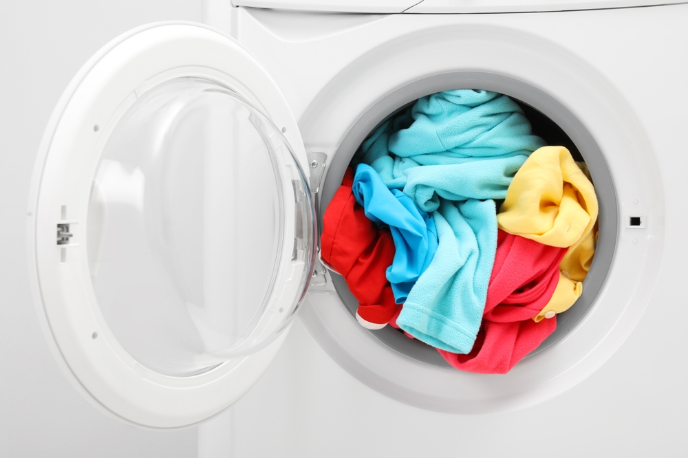Lavare i vestiti macchine lavarsi vestiti colorati Consumo attuale