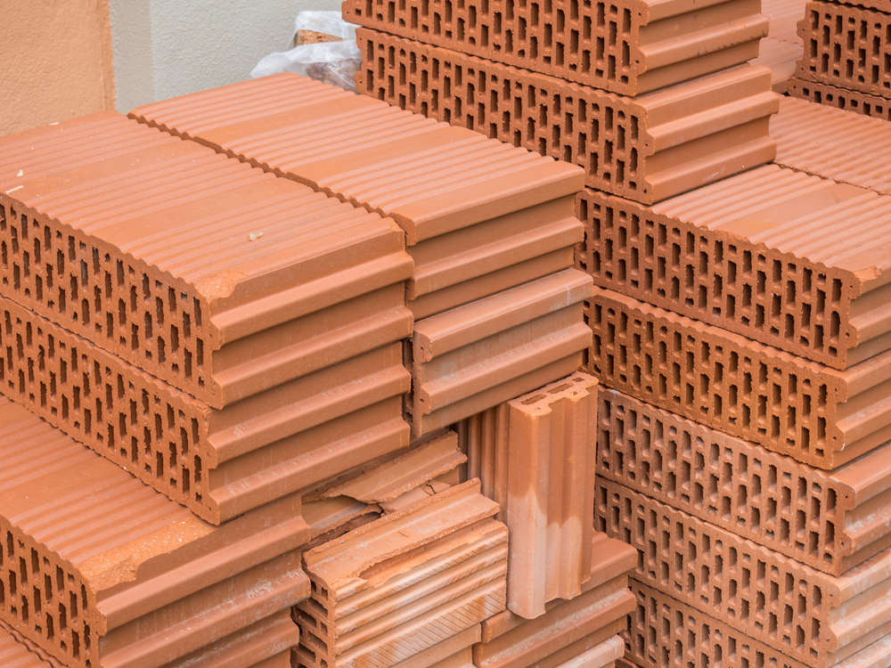 Mattoni poloterm per materiali da costruzione da parte dei lavoratori edili